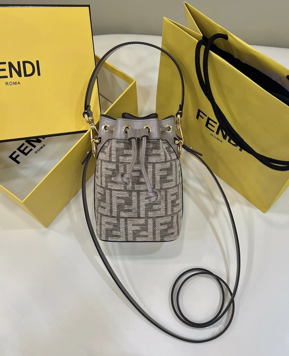 Fendi Mon Tresor Small Beige Bag For Woman /