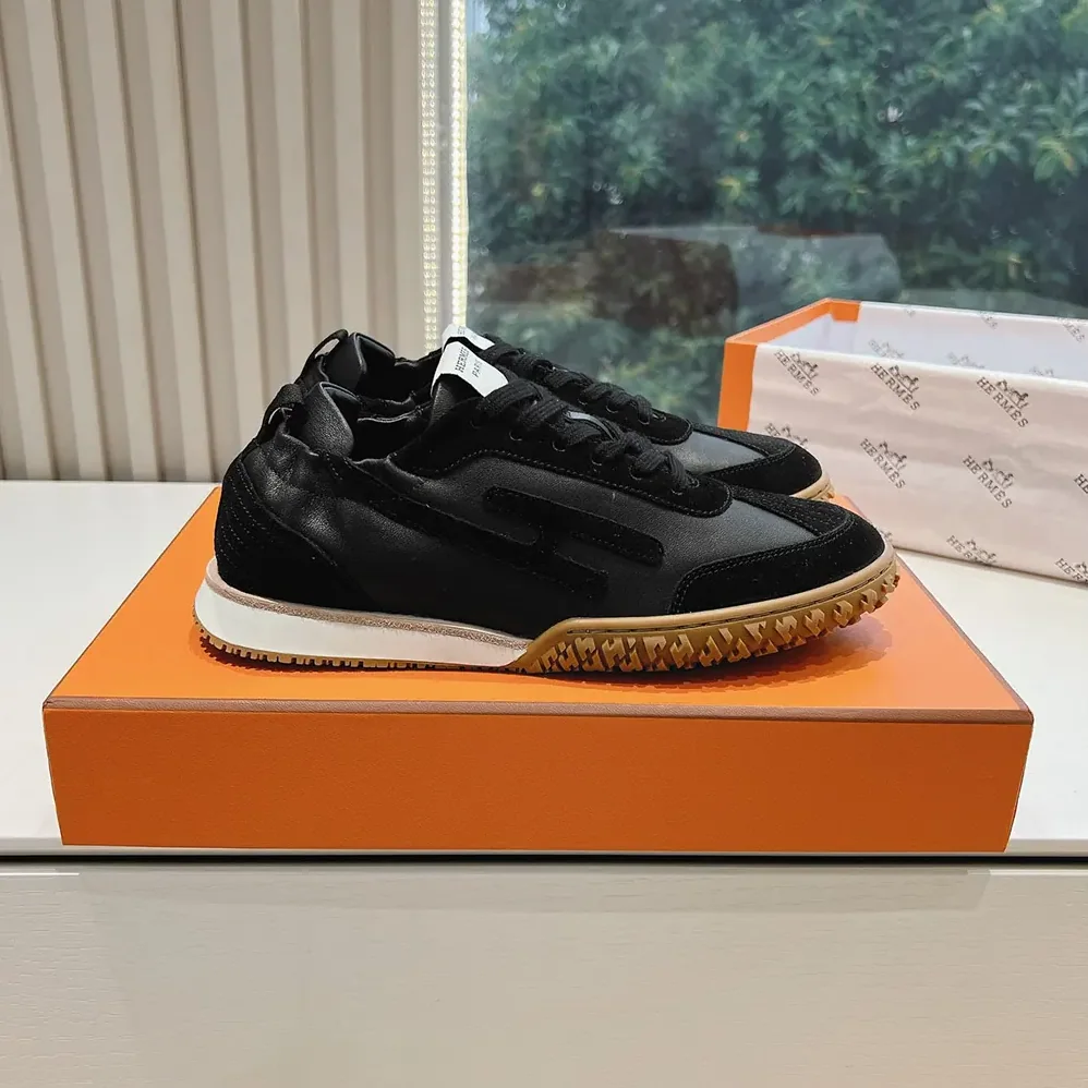 Hermes Jet Sneaker in Technical Canvas and Suede Goatskin for Unisex in Black