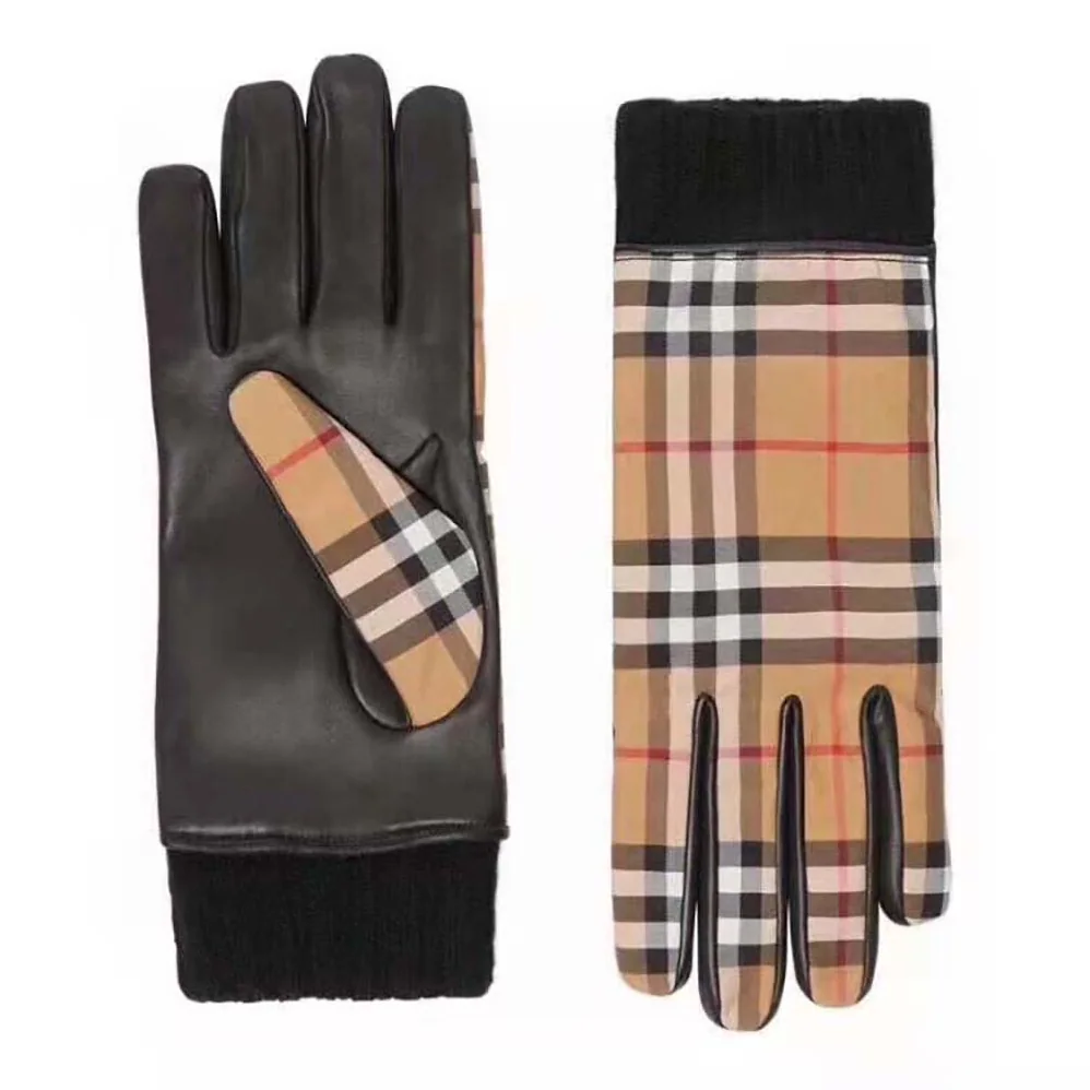 Burberry Vintage Check Bouclé and Leather Gloves for Women in Beige Burberry Vintage Check Bouclé and Leather Gloves for Women in Beige