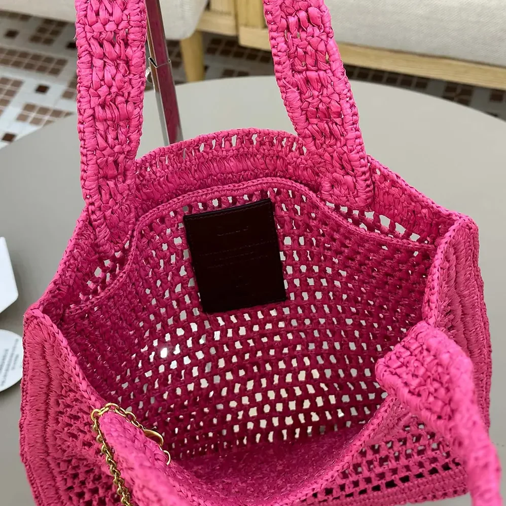 Chloe Summer Banana Tote Bag In Raffia for Women in Rose Chloe Summer Banana Tote Bag In Raffia for Women in Rose