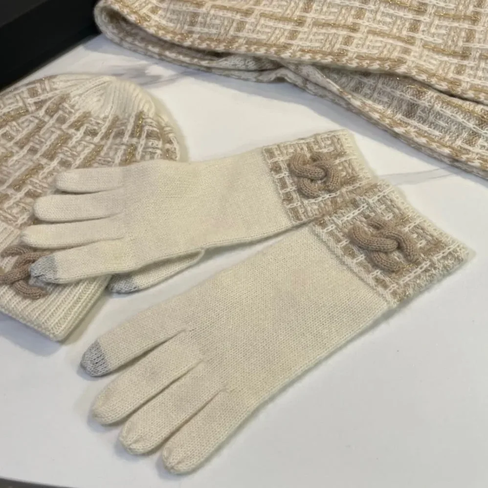Chanel Monochrome Winter Knit Set Hat, Scarf And Gloves Beige Chanel Monochrome Winter Knit Set Hat, Scarf And Gloves Beige