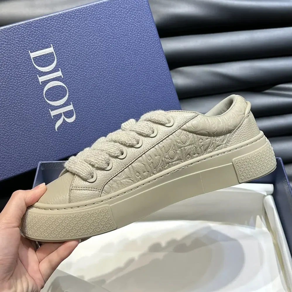 Dior B33 Sneaker Beige Grained Calfskin and Beige Dior Gravity Leather for Men Dior B33 Sneaker Beige Grained Calfskin and Beige Dior Gravity Leather for Men