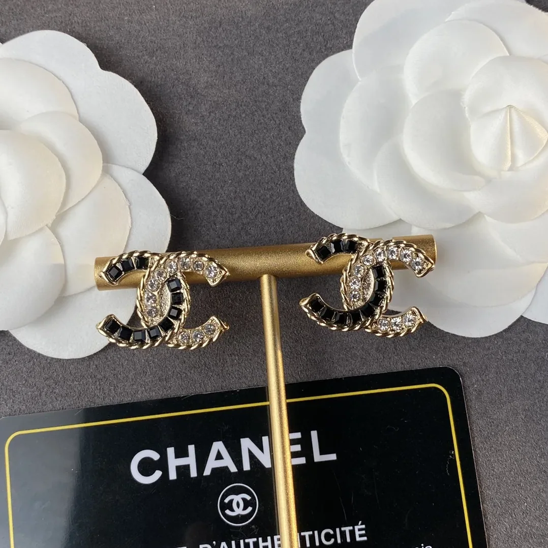 Chanel Spring Earrings Gold Chanel Spring Earrings Gold