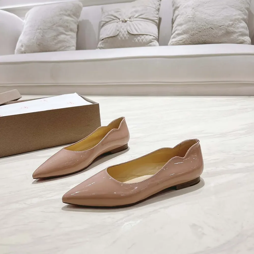 Christian Louboutin Hot Chickita Ballerinas Patent Calf Leather for Women in Sandy Christian Louboutin Hot Chickita Ballerinas Patent Calf Leather for Women in Sandy