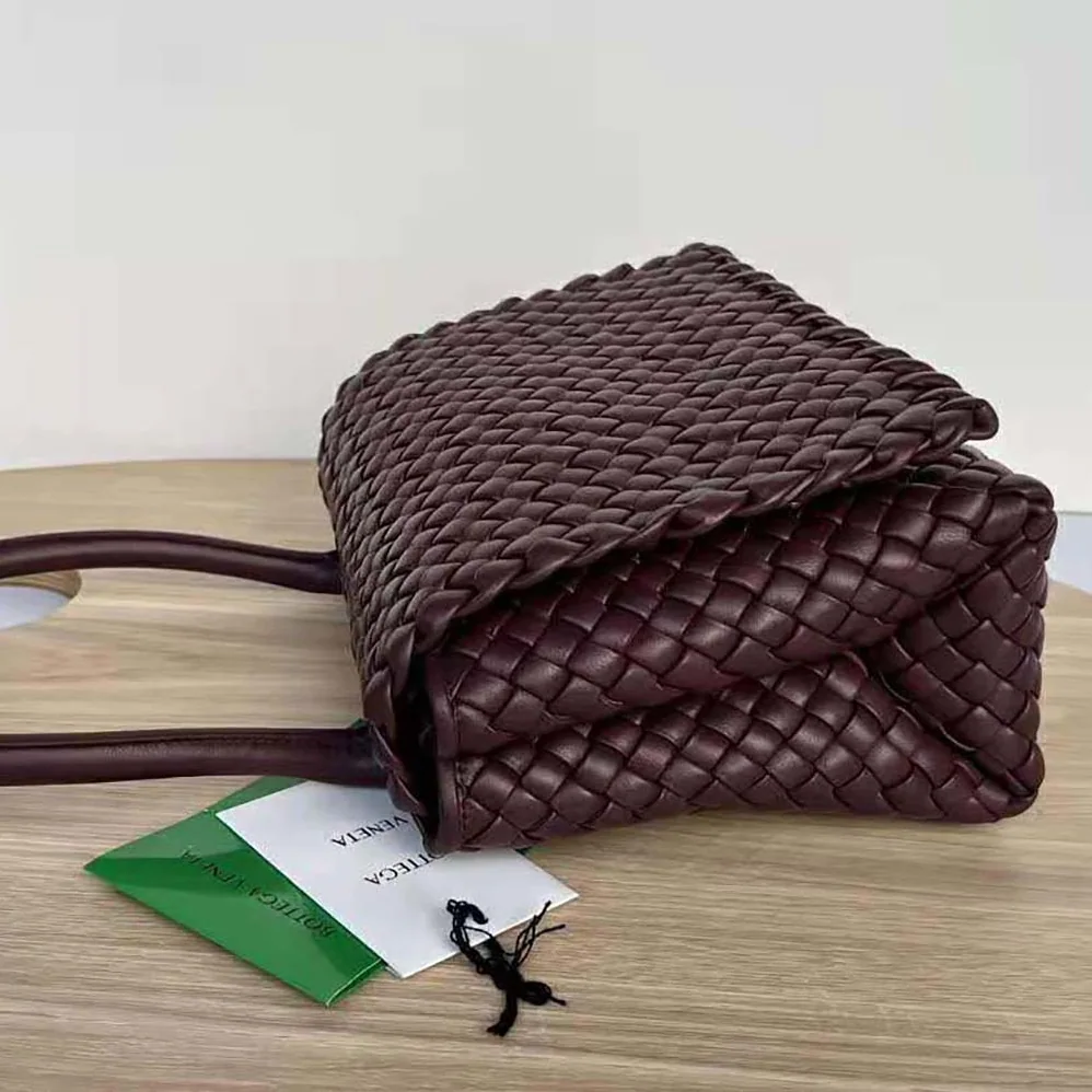 Bottega Veneta Patti Top Handle Bag in Lambskin for Women in Maroon Bottega Veneta Patti Top Handle Bag in Lambskin for Women in Maroon