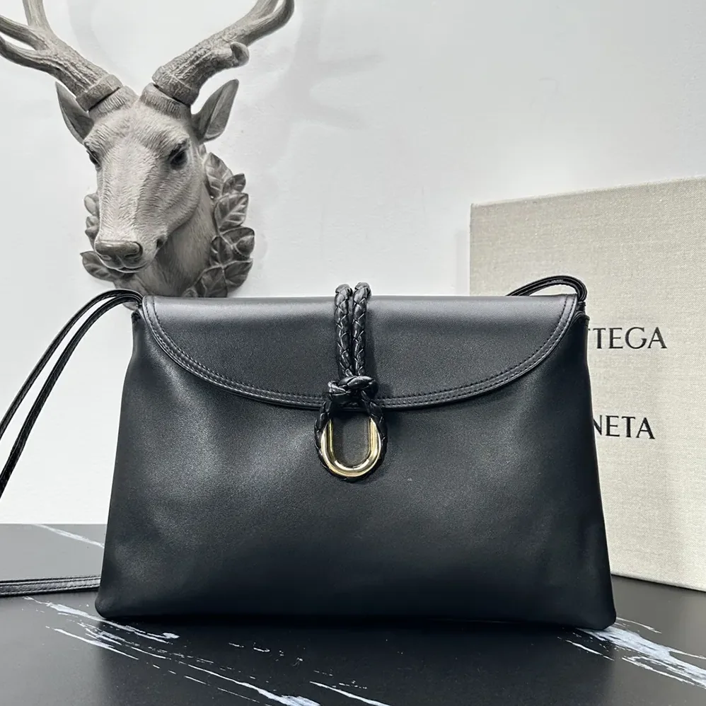 Bottega Veneta Liberta Cross-body Bag in Smooth Calf Leather for Women in Black