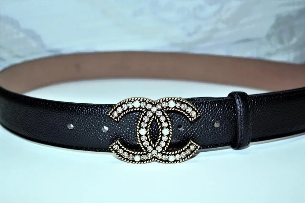 Amazing Caviar Pattern Belt Gold Diamond Buckle
