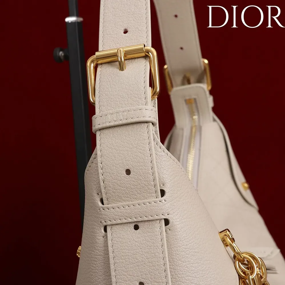 Dior Medium Dior Voyage Bag Powder Beige Flat Macrocannage Grained Calfskin for Women Dior Medium Dior Voyage Bag Powder Beige Flat Macrocannage Grained Calfskin for Women