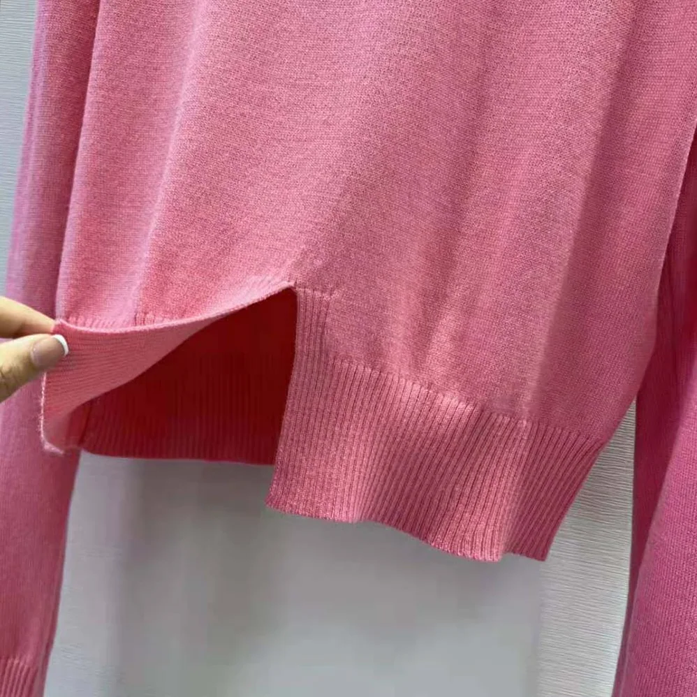 Miu Miu Cashmere Crew-Neck Sweater for Women in Pink Miu Miu Cashmere Crew-Neck Sweater for Women in Pink