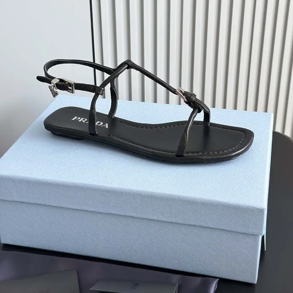 Prada Flat Leather Sandals for Women in Black Prada Flat Leather Sandals for Women in Black