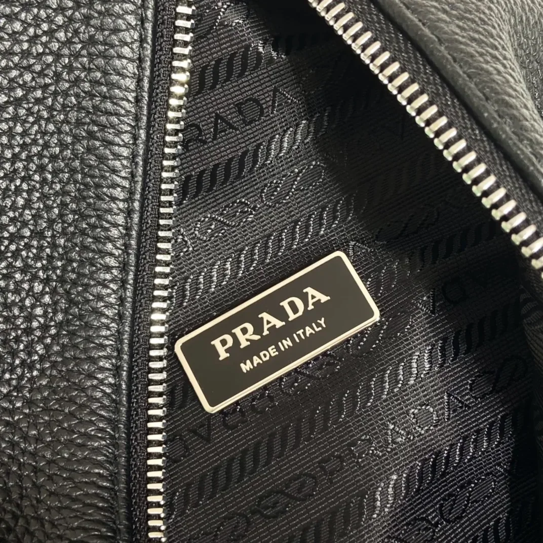 Prada Crossbody Bag / Black Silver Hardware 2VZ098_2BBE_F0002_V_OLO