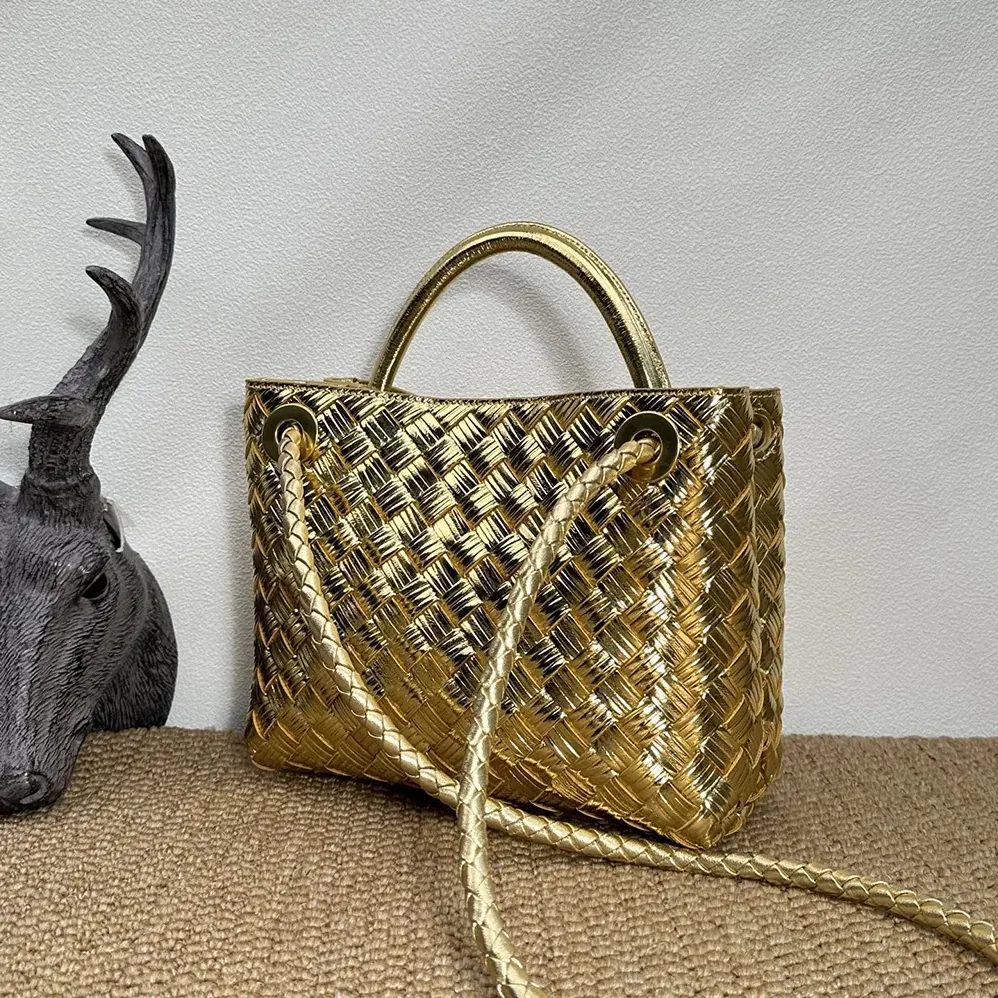 Bottega Veneta Small Andiamo Handle Bag in Intrecciato Leather for Women in Gold
