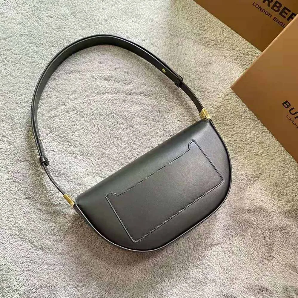 Burberry Small Leather Olympia Bag for Women in Black Burberry Small Leather Olympia Bag for Women in Black