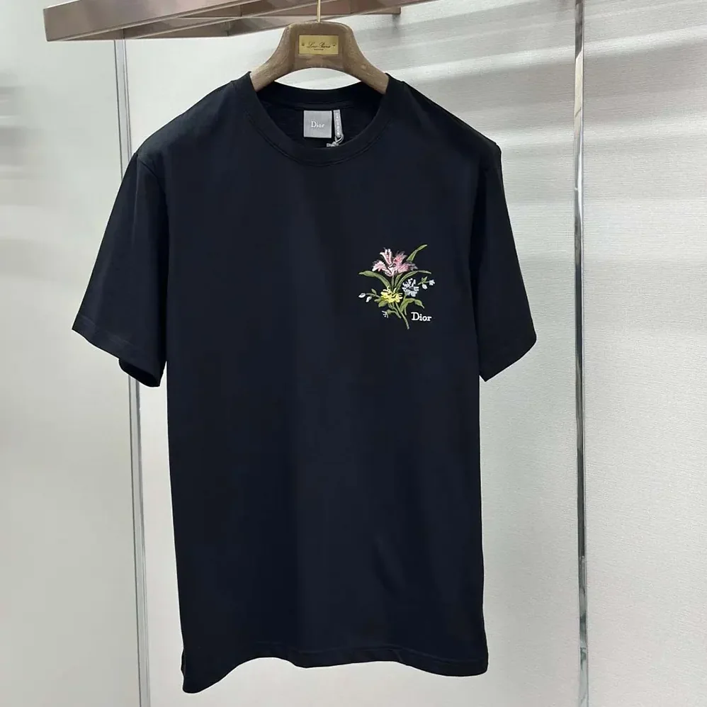 Dior T-Shirt with Dior Secret Garden Motif Relaxed Fit Black Cotton Jersey for Women Dior T-Shirt with Dior Secret Garden Motif Relaxed Fit Black Cotton Jersey for Women