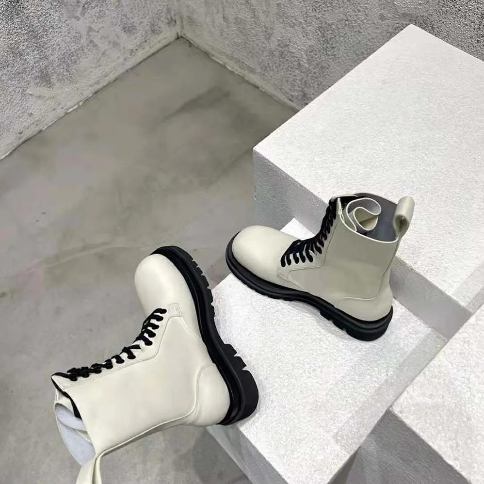 Bottega Veneta Lug Lace-Up Boot in Calfskin Leather for Women in White Bottega Veneta Lug Lace-Up Boot in Calfskin Leather for Women in White