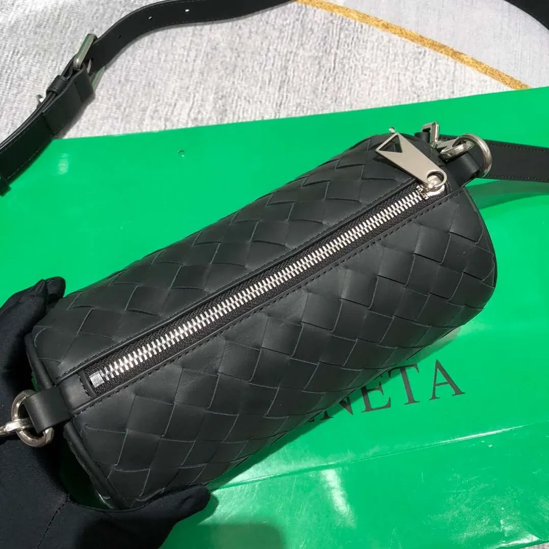 Bottega Veneta Mini Intrecciato Barrel Black /