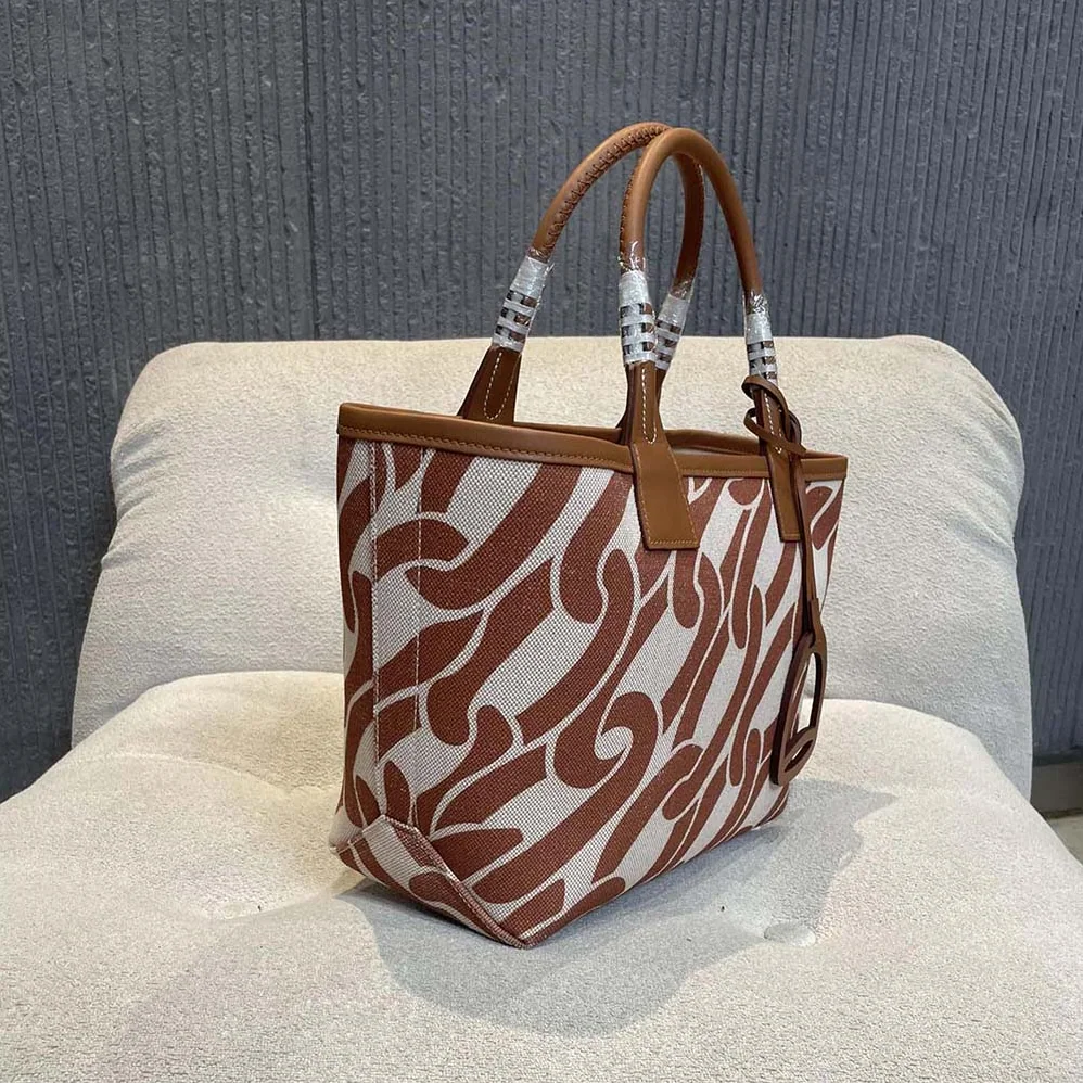 Hermes Steeple 28 Ecru Tote Bag for Unisex in Brown Hermes Steeple 28 Ecru Tote Bag for Unisex in Brown