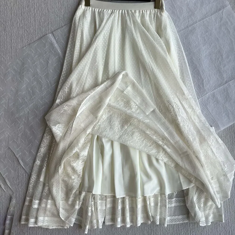Dior Flared Mid-Length Skirt Ecru Dior Chardons Cotton for Women in Blend Lace Dior Flared Mid-Length Skirt Ecru Dior Chardons Cotton for Women in Blend Lace