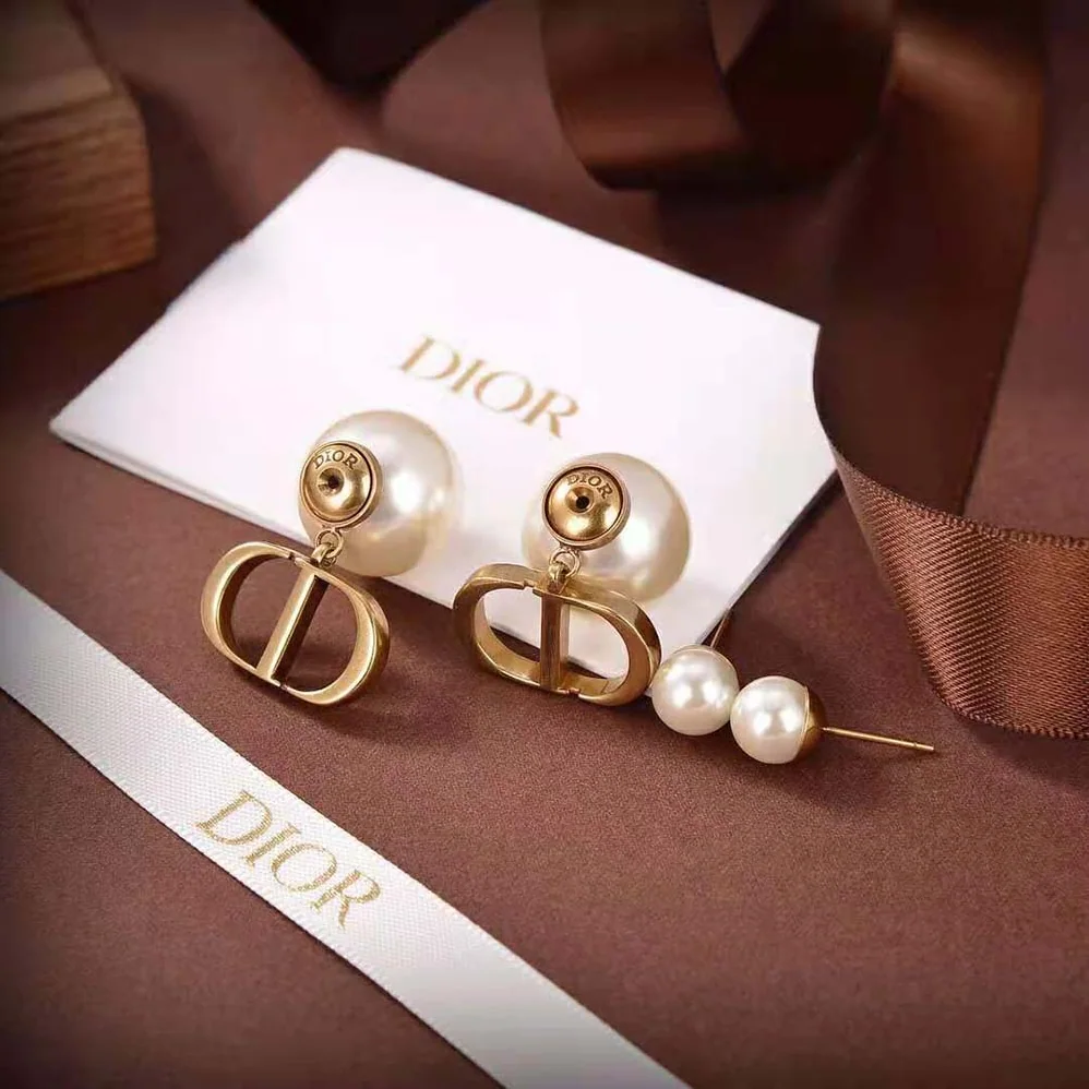 Dior Tribales Earrings Antique Gold for Women in Finish Metal Dior Tribales Earrings Antique Gold for Women in Finish Metal