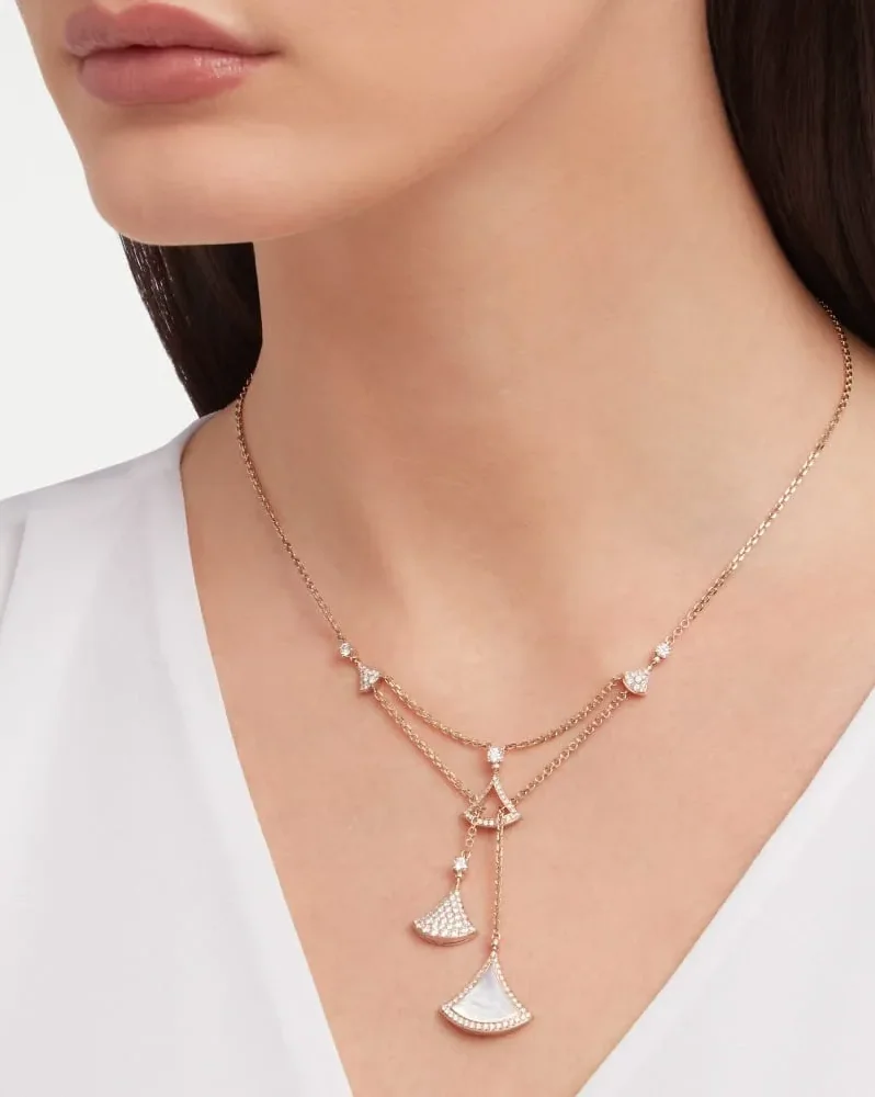 Bvlgari Divas Dream Necklace Rose Gold