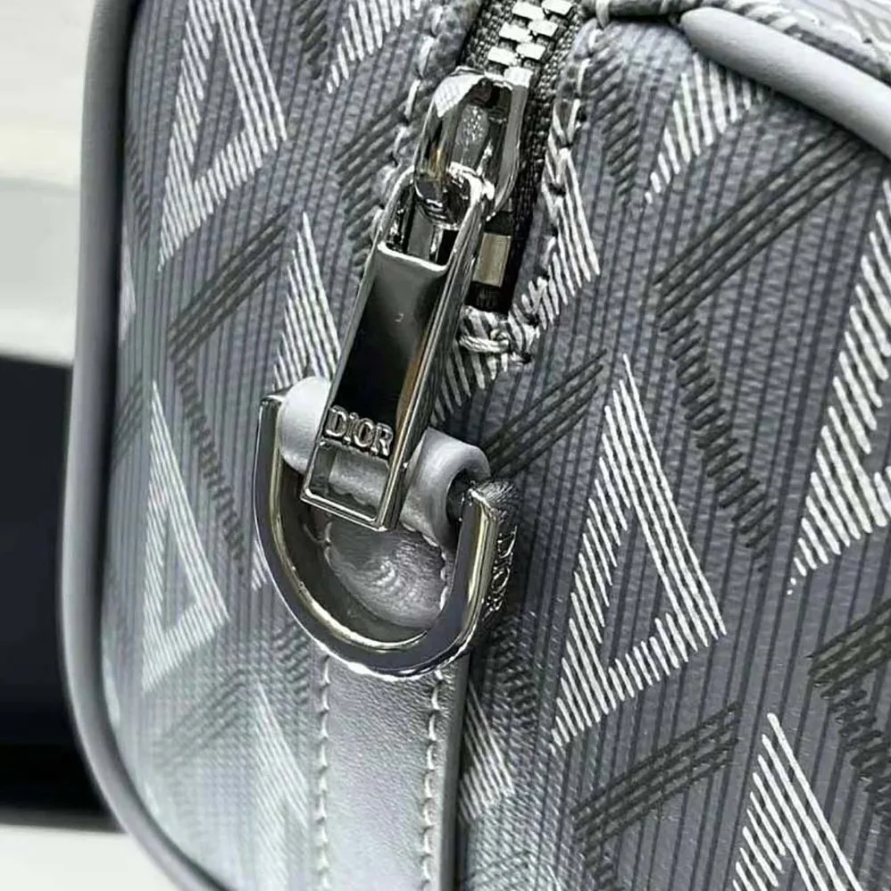 Dior Lingot 22 Bag Dior Gray CD Diamond Canvas for Men