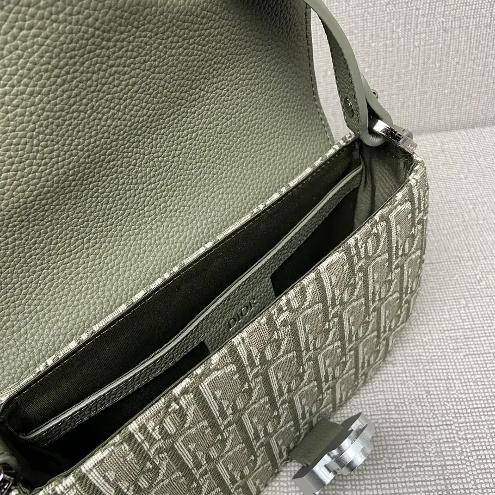 Dior Mini Saddle Messenger Bag with Flap Khaki Dior Oblique Jacquard for Men Dior Mini Saddle Messenger Bag with Flap Khaki Dior Oblique Jacquard for Men