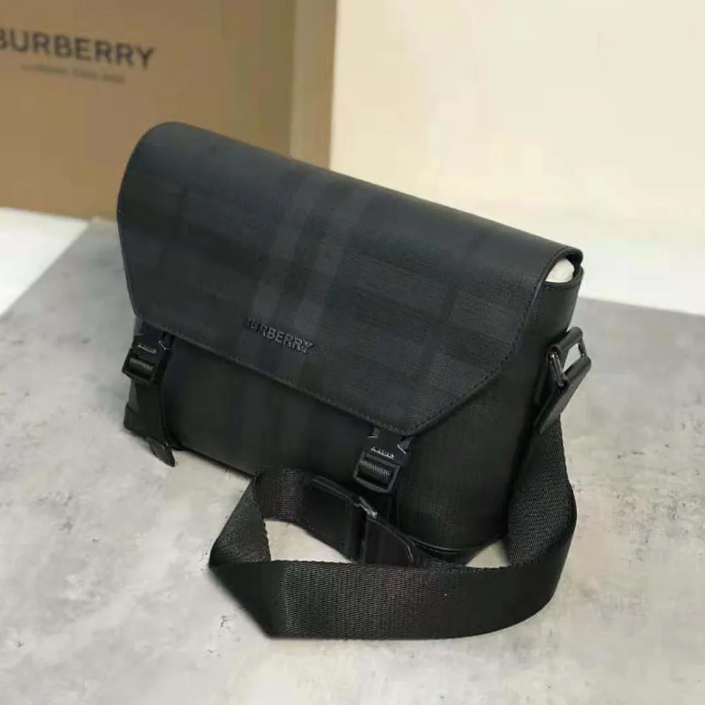 Burberry Large Wright Bag in Calf Leather for Men in Black