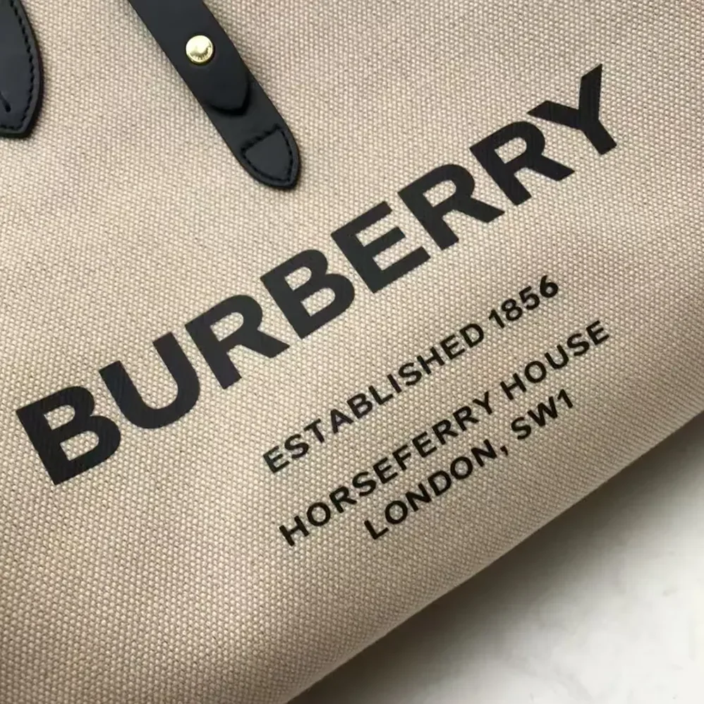 Burberry The Medium Soft Cotton Canvas Belt Bag for Women in Beige Burberry The Medium Soft Cotton Canvas Belt Bag for Women in Beige