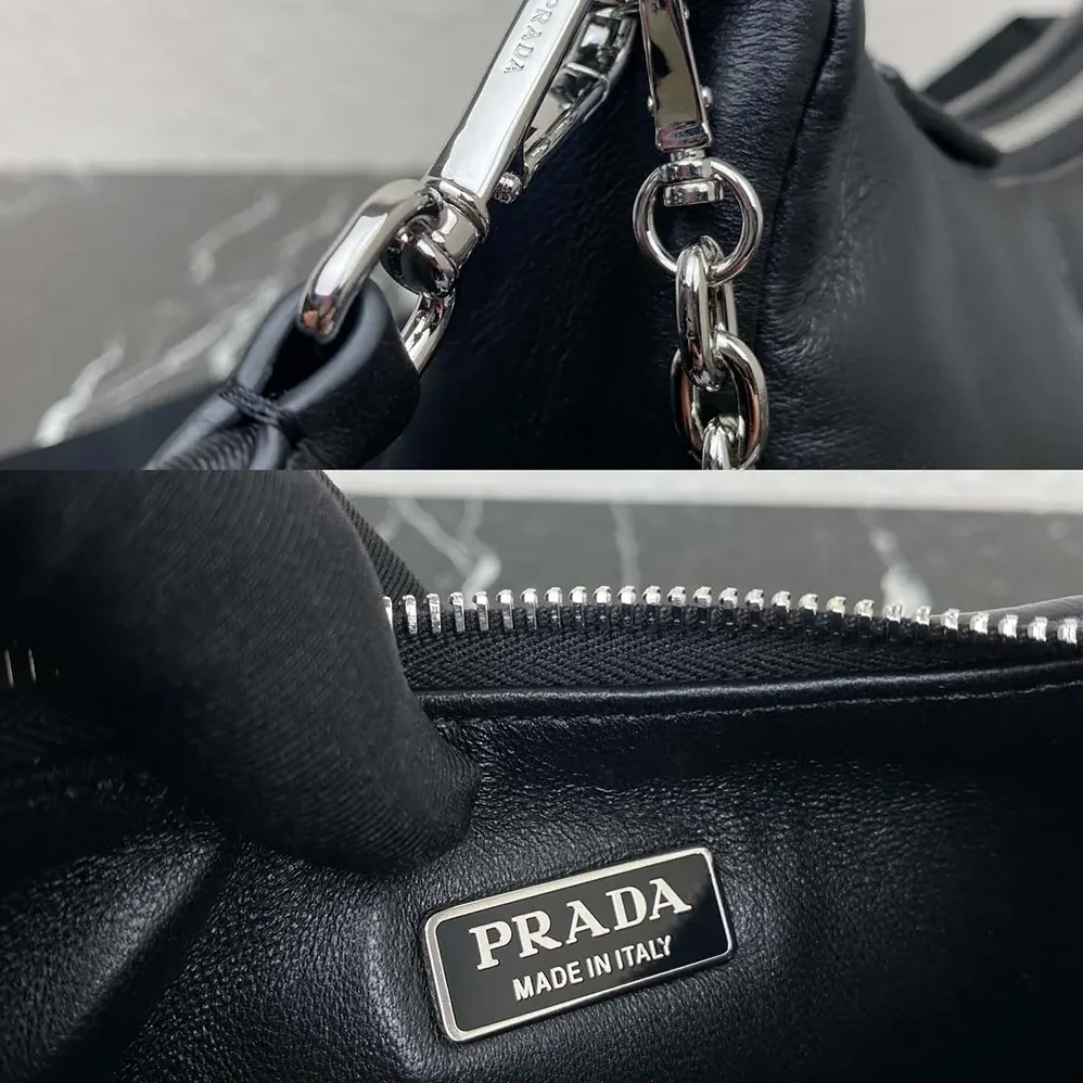 Prada Padded Nappa-leather Prada Re-Edition 2005 Shoulder Bag for Women in Black Prada Padded Nappa-leather Prada Re-Edition 2005 Shoulder Bag for Women in Black
