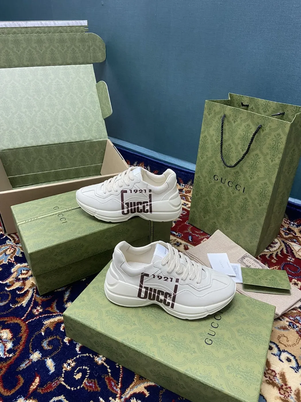 Gucci Rhyton Sneakers With Logo 1921 Gucci White Ivory for Men Gucci Rhyton Sneakers With Logo 1921 Gucci White Ivory for Men