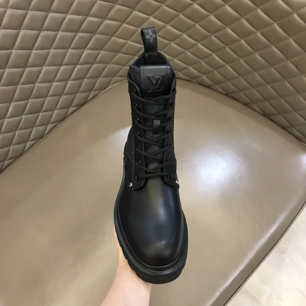 Louis Vuitton LV Ranger Ankle Boots Monogram Flower Black 1AANTF Louis Vuitton LV Ranger Ankle Boots Monogram Flower Black 1AANTF
