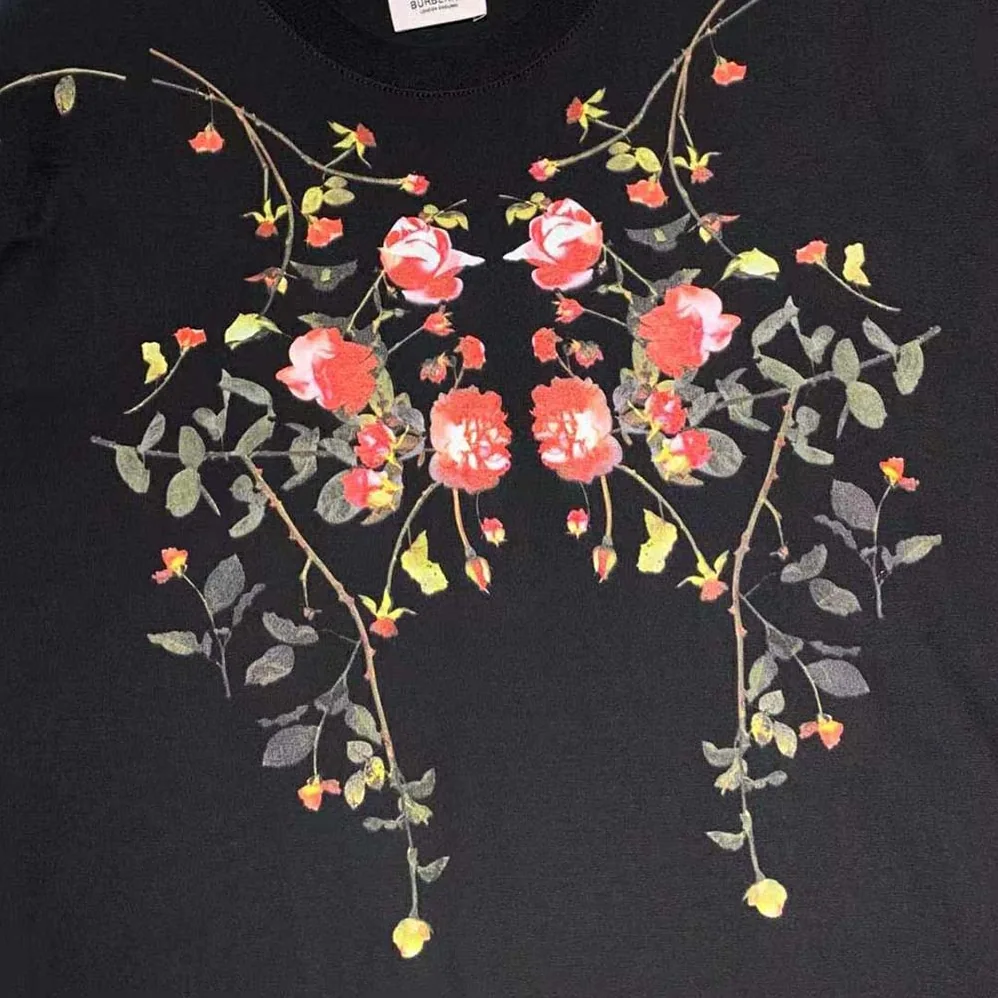 Burberry Rose Print Cotton Oversized T for Men in shirt Burberry Rose Print Cotton Oversized T for Men in shirt