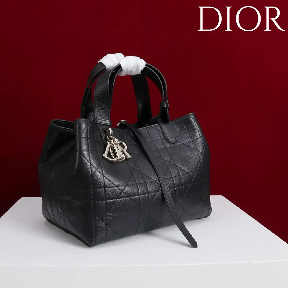 Dior Medium Dior Toujours Bag Black Flat Macrocannage Calfskin for Women