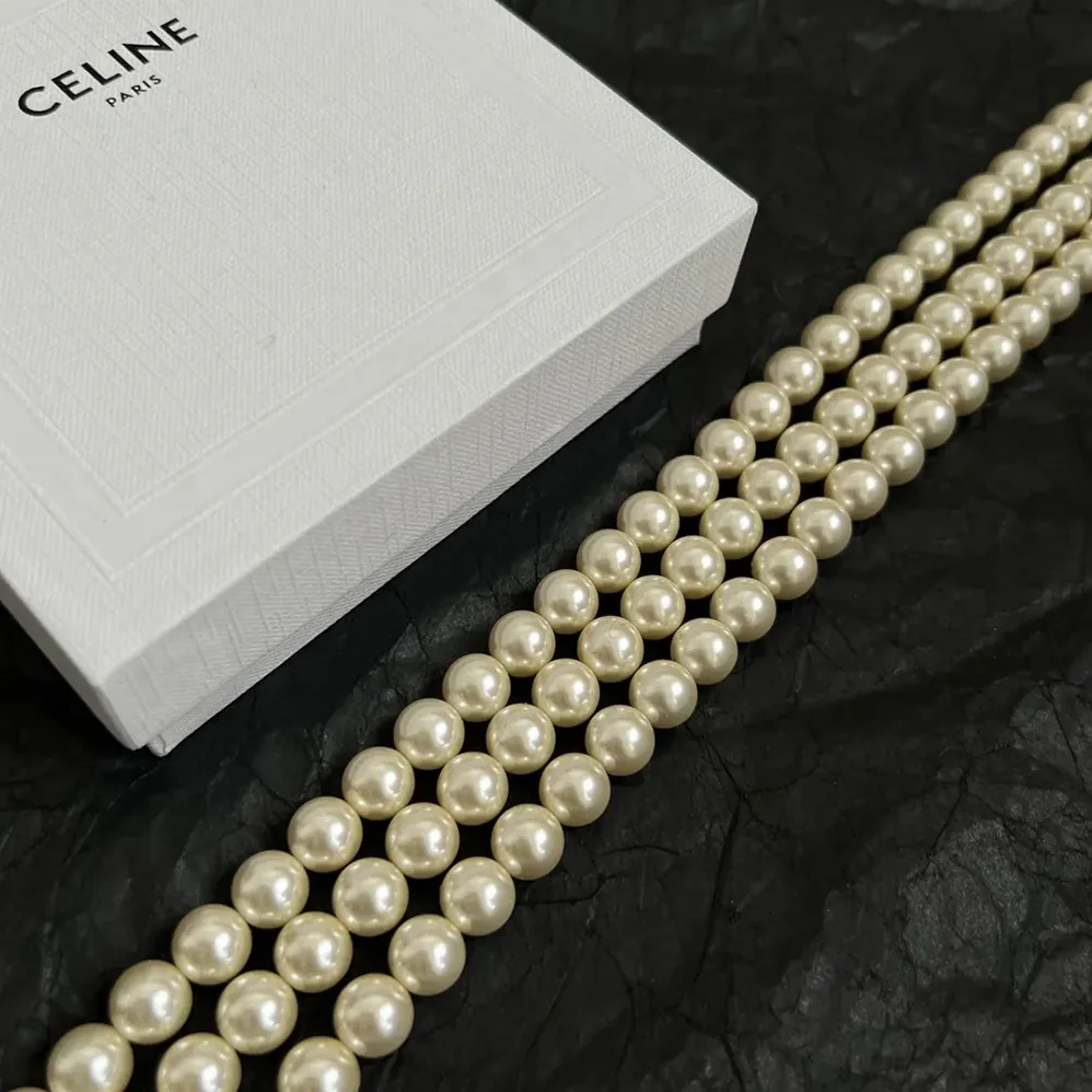 Celine Les Perles Celine Necklace in Resin Pearls Brass with Gold Finish and Steel for Women Celine Les Perles Celine Necklace in Resin Pearls Brass with Gold Finish and Steel for Women