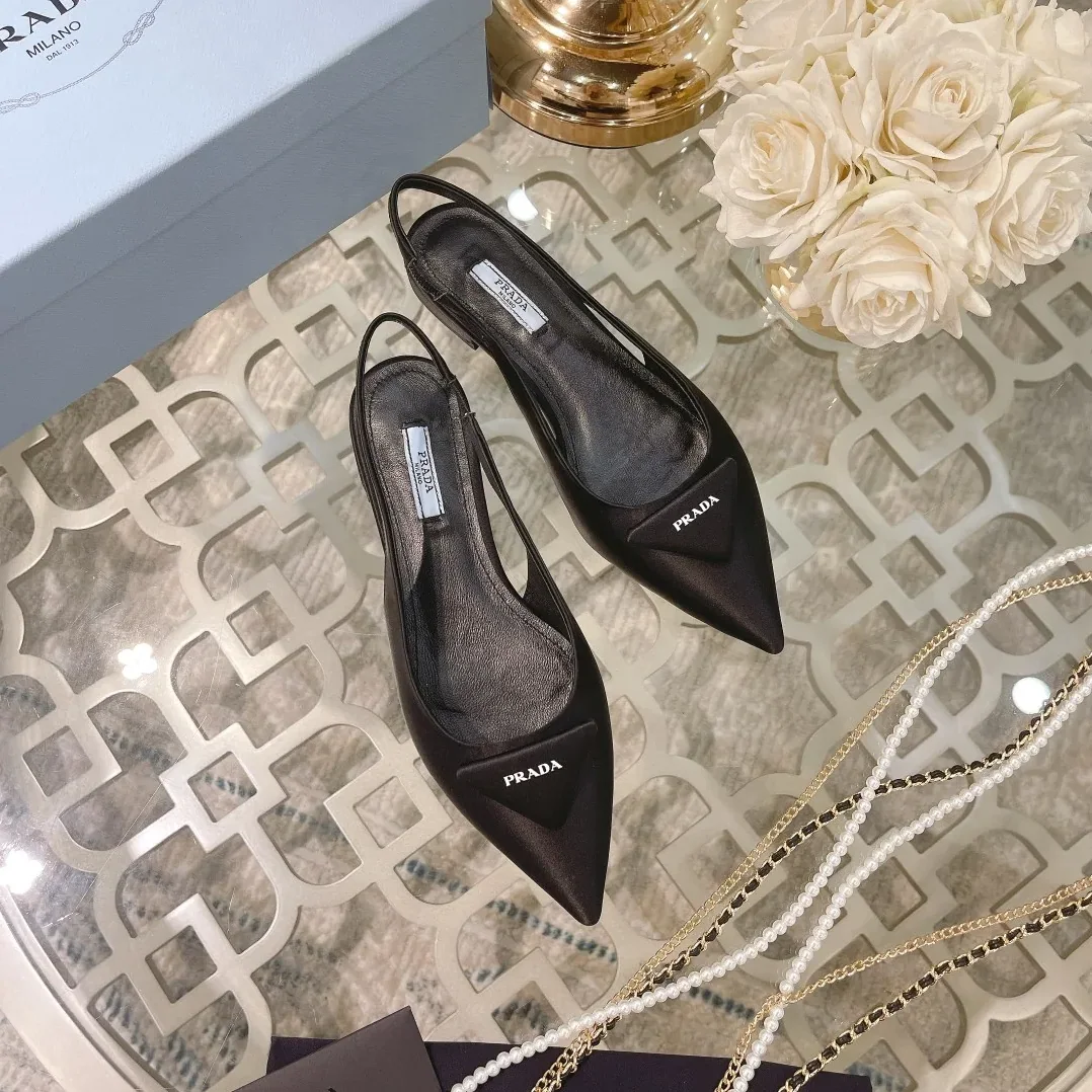 Prada Brushed Slingback Pumps Black / Prada Brushed Slingback Pumps Black /