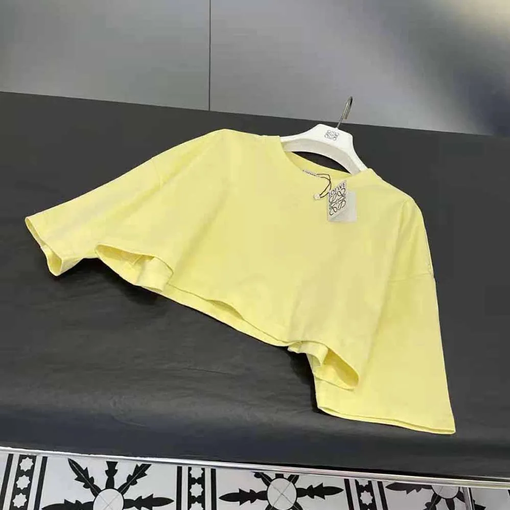 Loewe Cropped Anagram T-shirt in Cotton for Women in Yellow