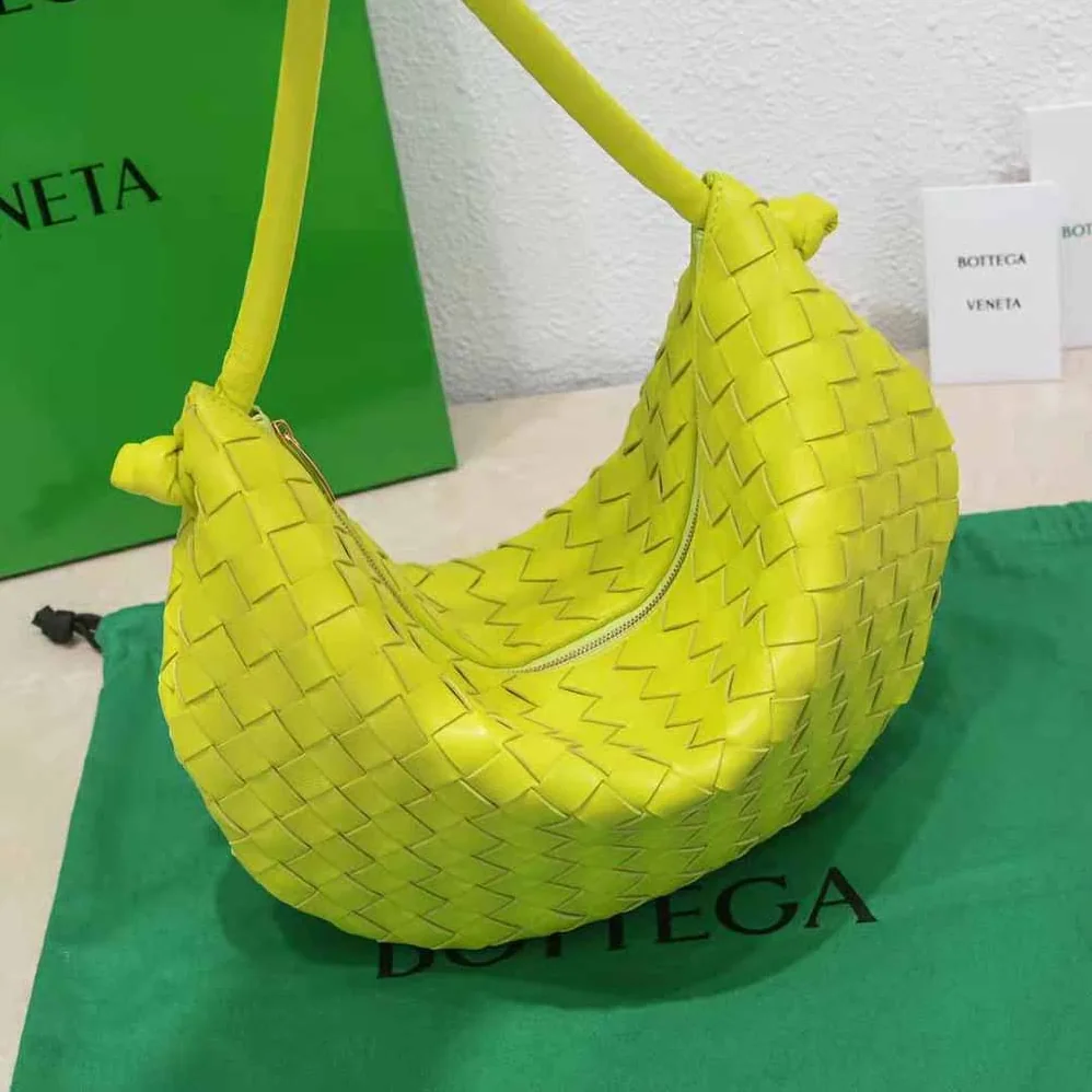 Bottega Veneta Turn Medium Intrecciato Leather Pouch with Adjustable Strap for Women in Lime