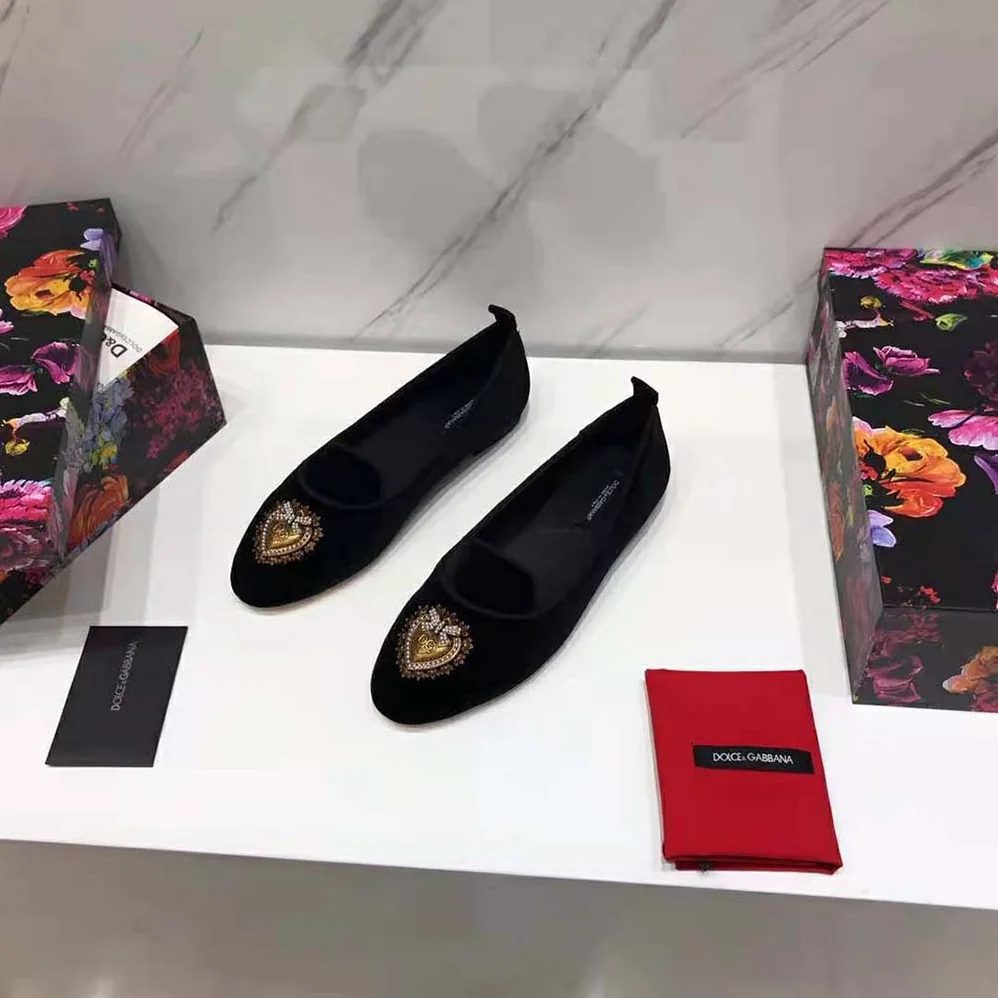 Dolce Gabbana D&G Velvet Devotion Slippers for Women in Black Dolce Gabbana D&G Velvet Devotion Slippers for Women in Black