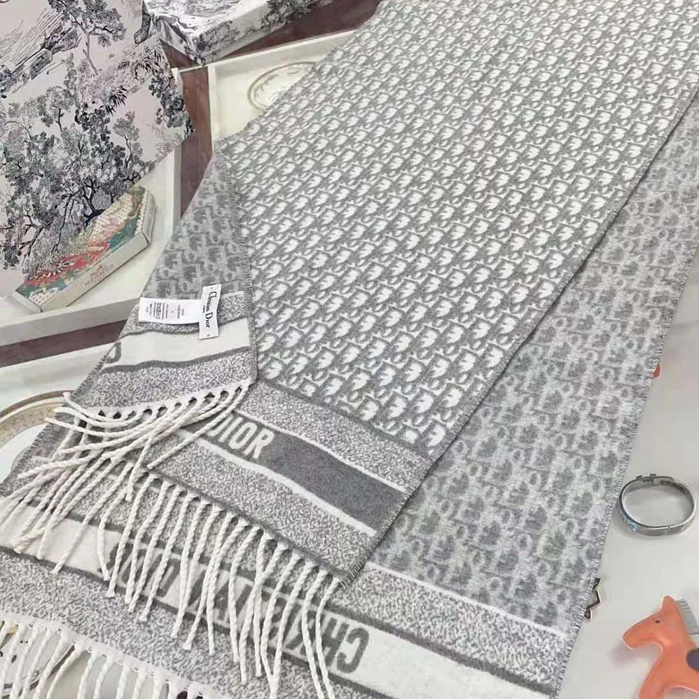 Dior Oblique Scarf Gray Cashmere for Women Dior Oblique Scarf Gray Cashmere for Women