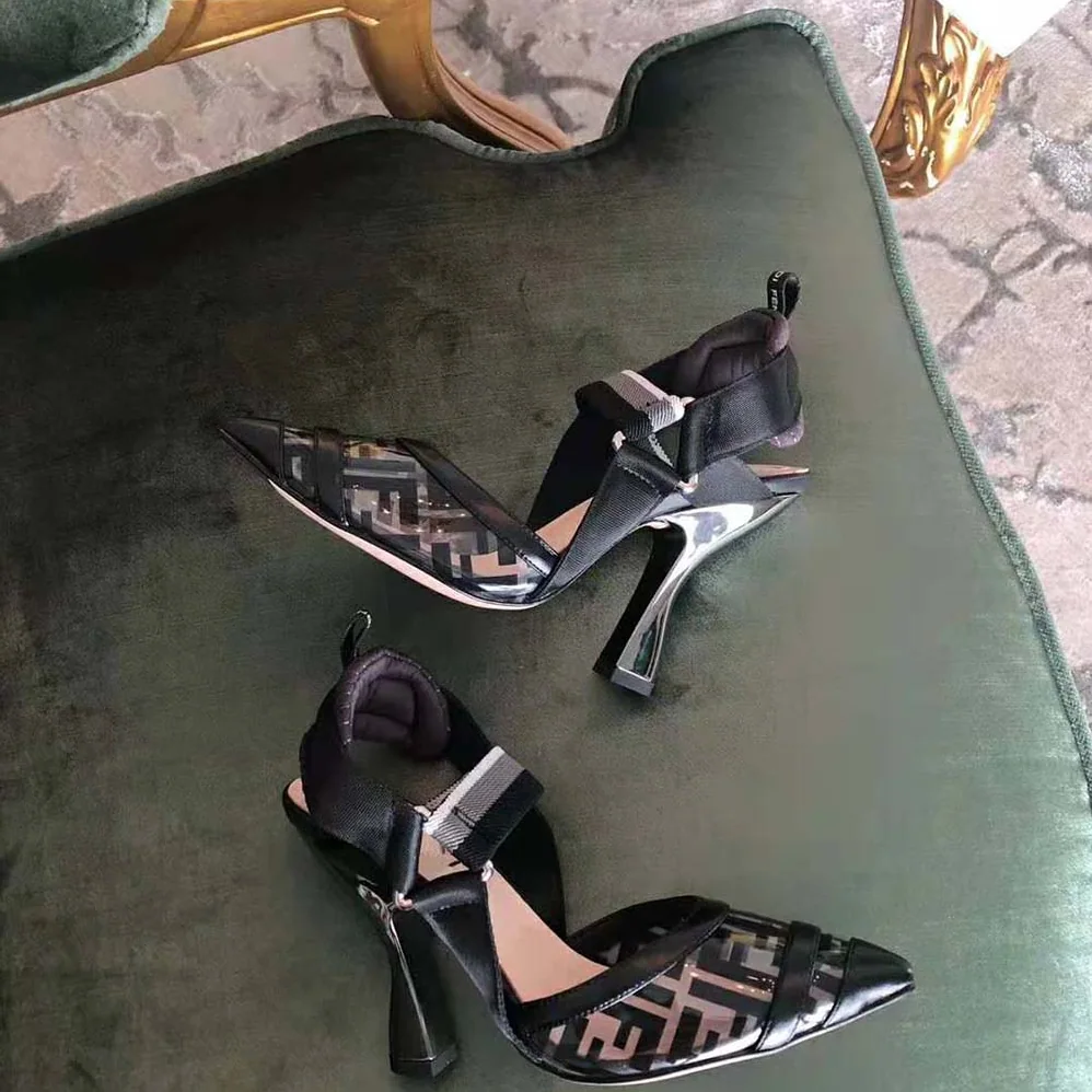 Fendi Pumps Slingbacks in PU and Leather for Women in Black Fendi Pumps Slingbacks in PU and Leather for Women in Black
