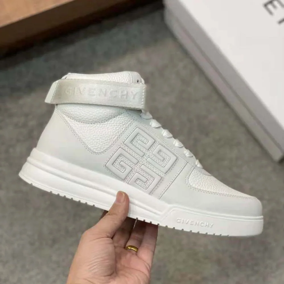 Givenchy G4 High Top Sneakers in Leather for Men in White