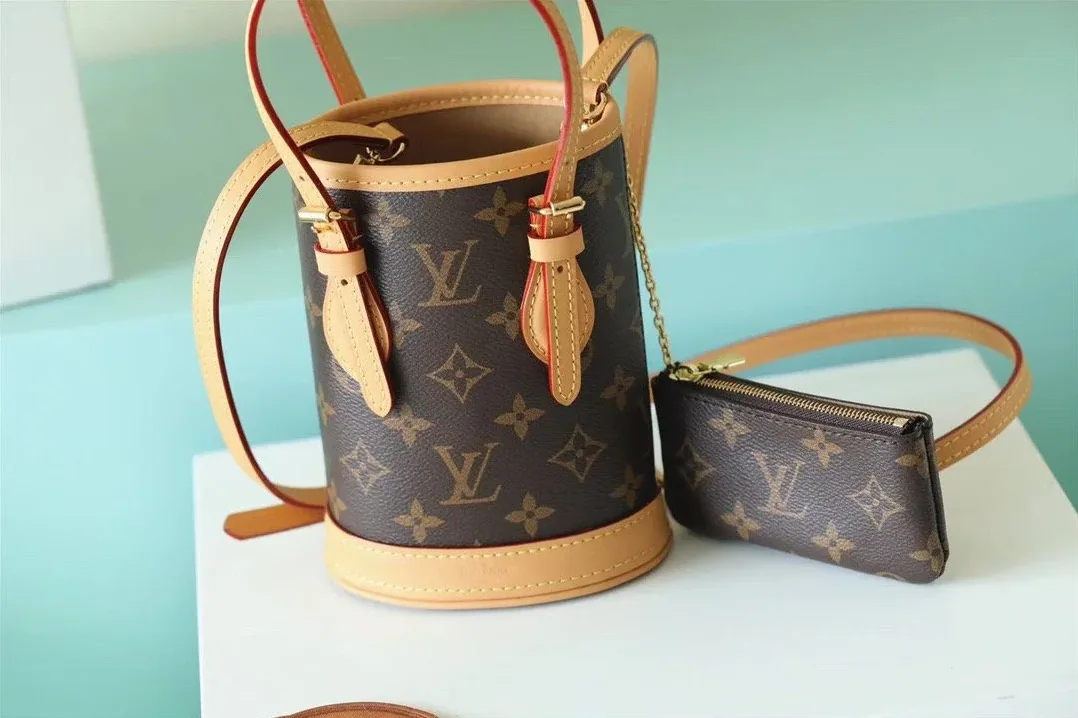 Louis Vuitton Nano Bucket Bag Monogram Canvas Brown Brown / Louis Vuitton Nano Bucket Bag Monogram Canvas Brown Brown /
