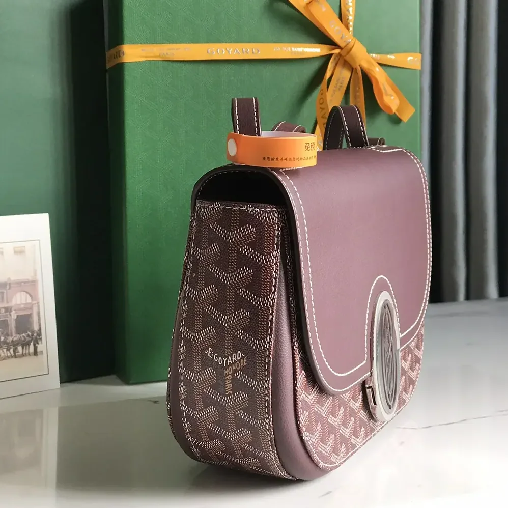 Goyard 233 Bag for Unisex in Maroon Goyard 233 Bag for Unisex in Maroon