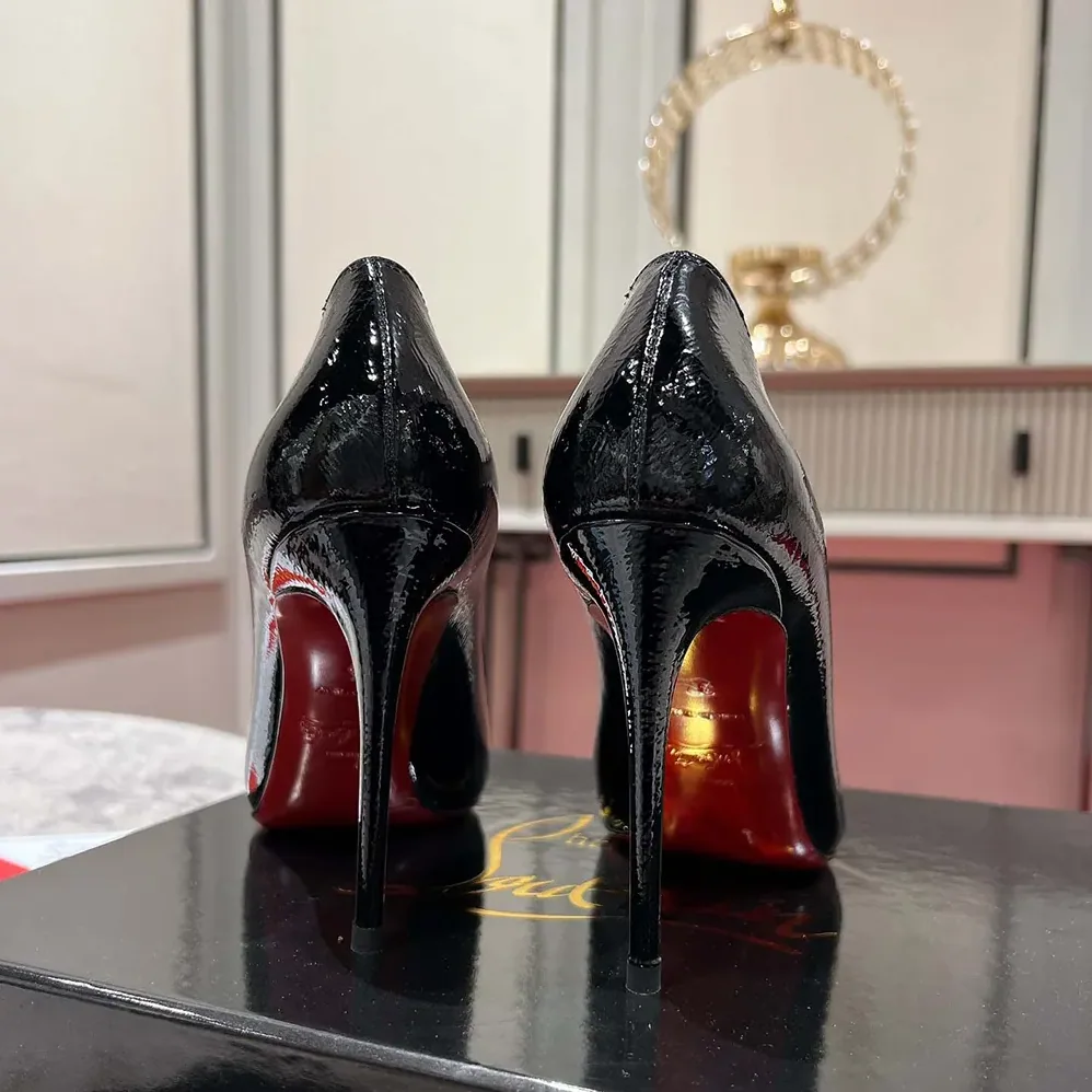 Christian Louboutin Kate 100 mm Pumps Star Textured Laminated Calf Leather for Women in Black Christian Louboutin Kate 100 mm Pumps Star Textured Laminated Calf Leather for Women in Black