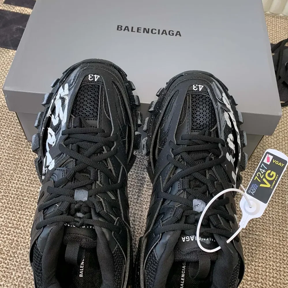 Balenciaga Track Signature Sneaker in Black and White for Unisex Balenciaga Track Signature Sneaker in Black and White for Unisex