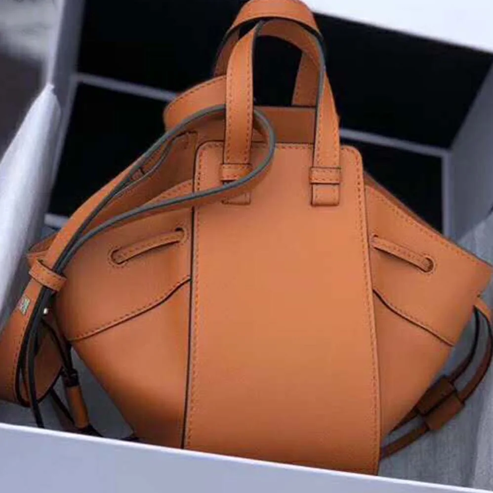 Loewe Hammock Dw Mini Bag in Nappa Calf for Women in Brown Loewe Hammock Dw Mini Bag in Nappa Calf for Women in Brown