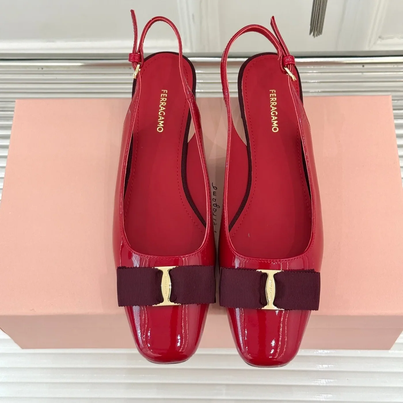 Ferragamo Iconic Bow Slingback Flame Red 01J701 Ferragamo Iconic Bow Slingback Flame Red 01J701