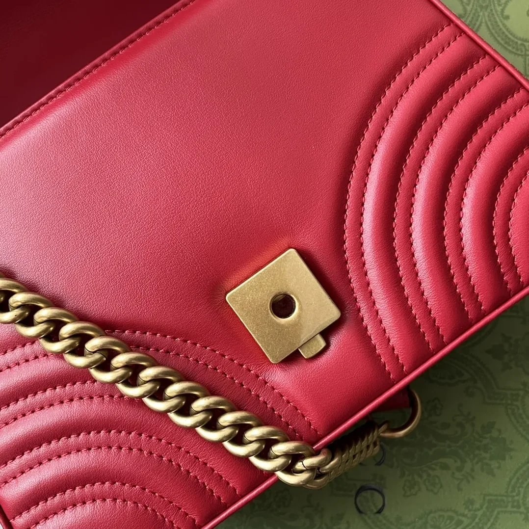 Gucci GG Marmont Mini Top Handle Bag Red Gucci GG Marmont Mini Top Handle Bag Red