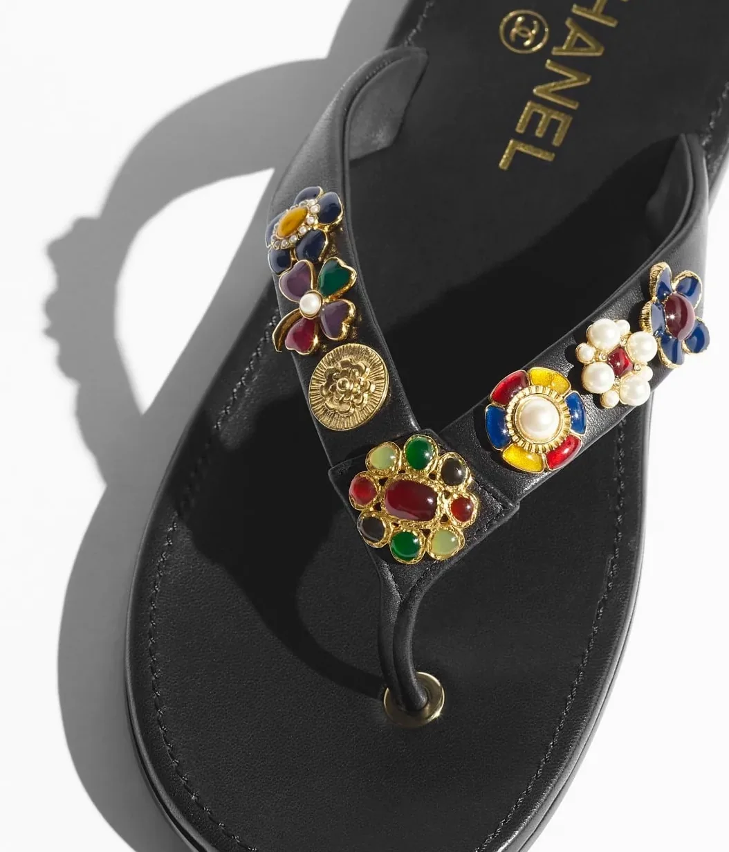 Chanel Thongs Black