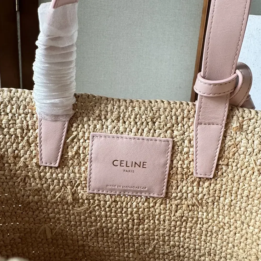 Celine Teen Supple Celine Classic Panier in Raffia and Calfskin for Women in Pink Celine Teen Supple Celine Classic Panier in Raffia and Calfskin for Women in Pink